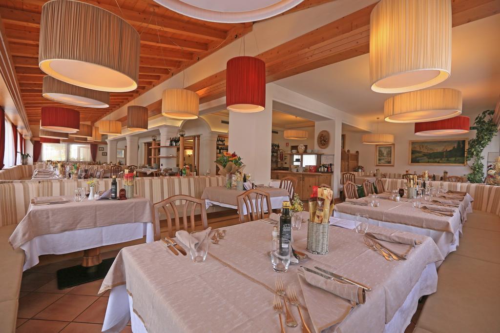 Hotel Astoria Canazei Dış mekan fotoğraf